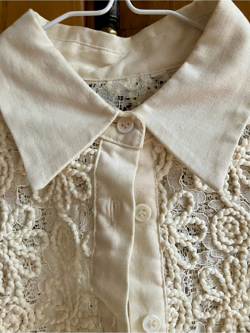 Vintage Lace Button-Front Collared Top in Cream - Picture 2 of 4